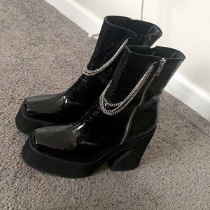 Chain Platform Boots